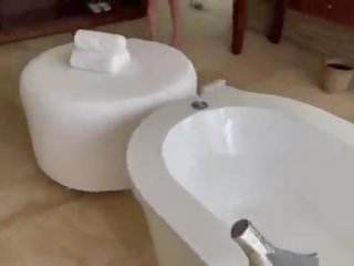 Vacation- amatur kekasih dubur creampie dalam yang mandi bilik