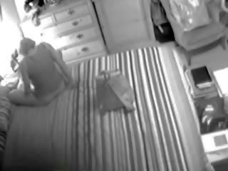 Novio mamá pillada masturbándose en oculto espía cámara película