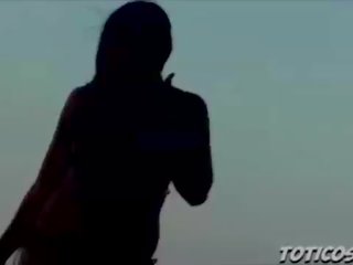 Toticos.com โดมินิกัน สกปรก วีดีโอ - ชายหาด ใช้ปากกับอวัยวะเพศ ใน sosua โดมินิกัน republic