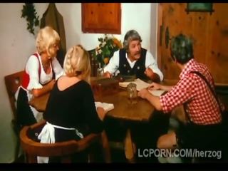 Ферма мъж чука съседи чудесен блондинки съпруга на на маса